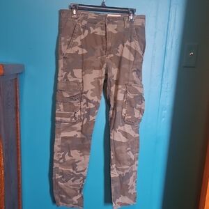 Wrangler Men's Camo Cargo Bootcut Jeans - Olive Green & Tan